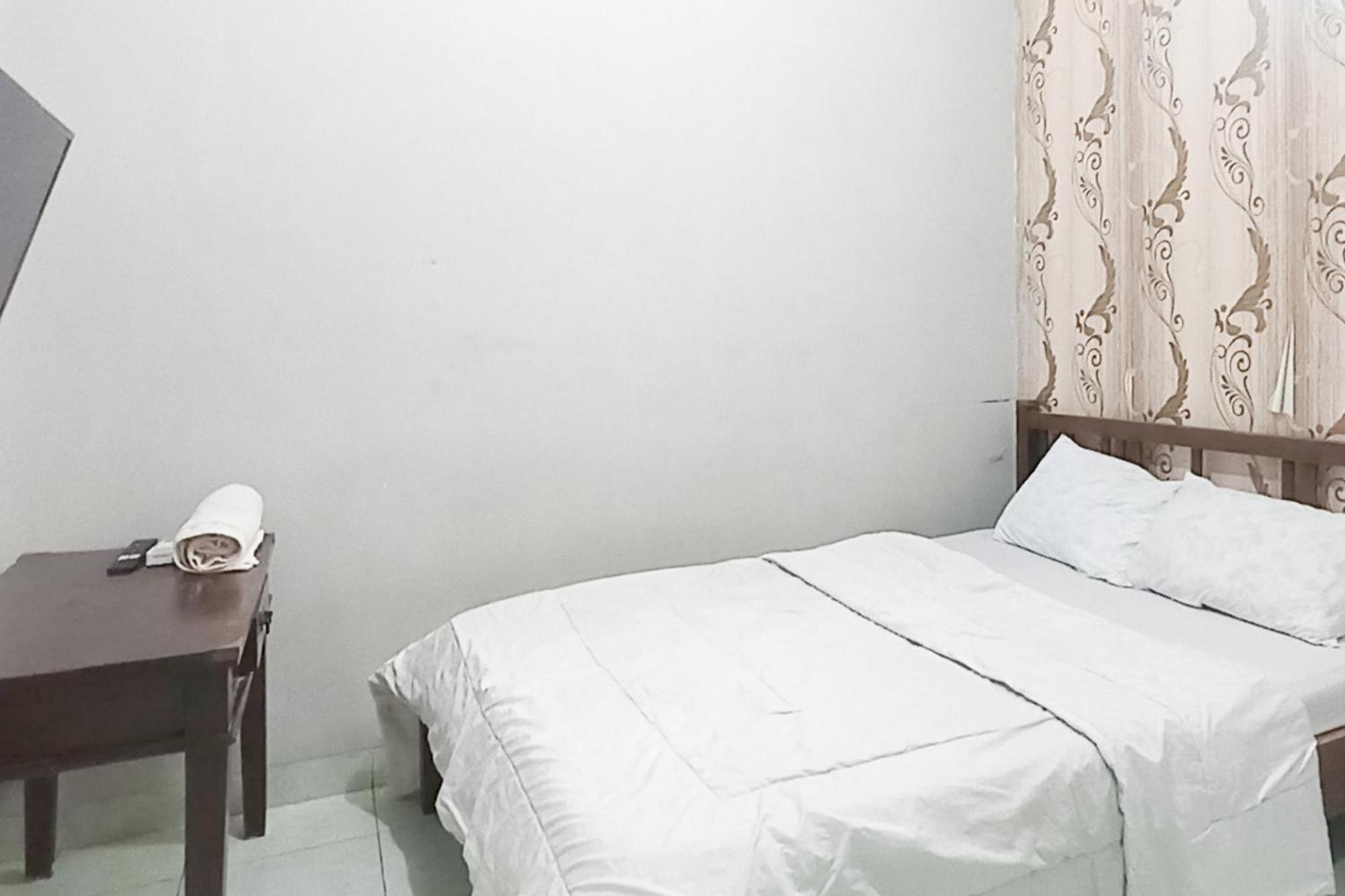 Trihakso Guest House Near Kaliurang Redpartner 스레맨 외부 사진