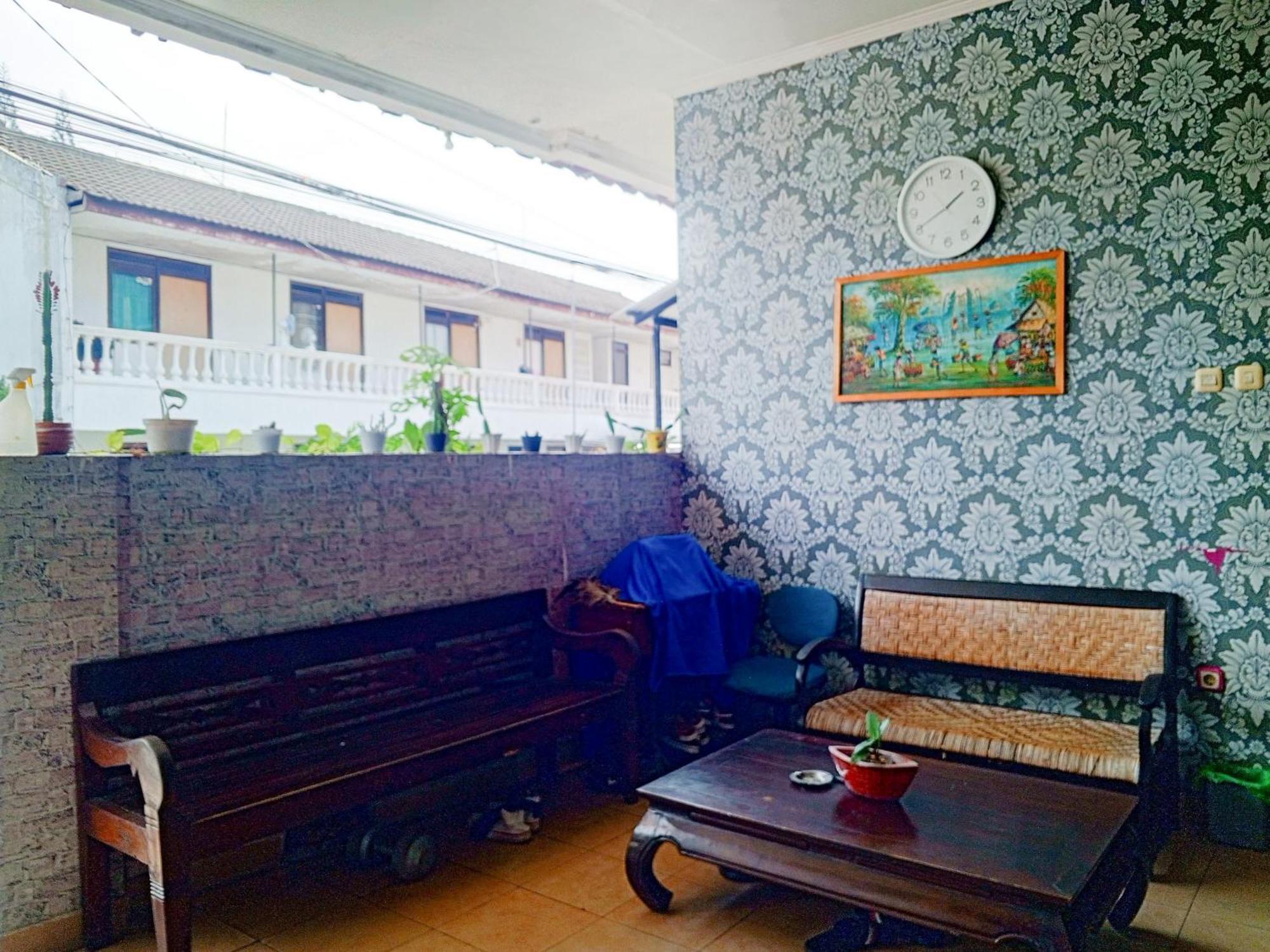 Trihakso Guest House Near Kaliurang Redpartner 스레맨 외부 사진
